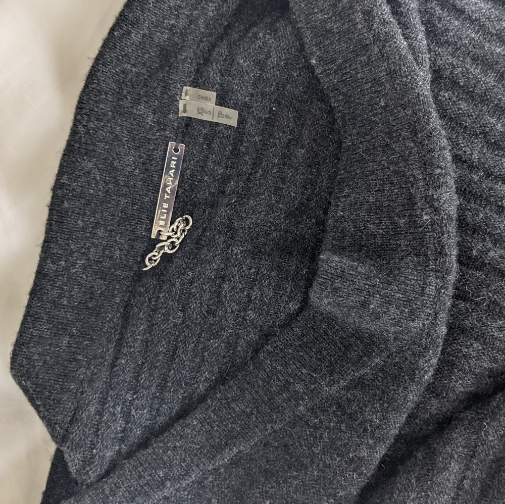 Elie Tahari Cashmere Shawl - Picture 3 of 5